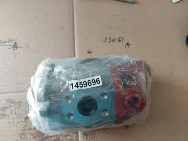JOHN DEERE HYDRAULIC MOTOR AT75526 fit 693B, 690B Excavator