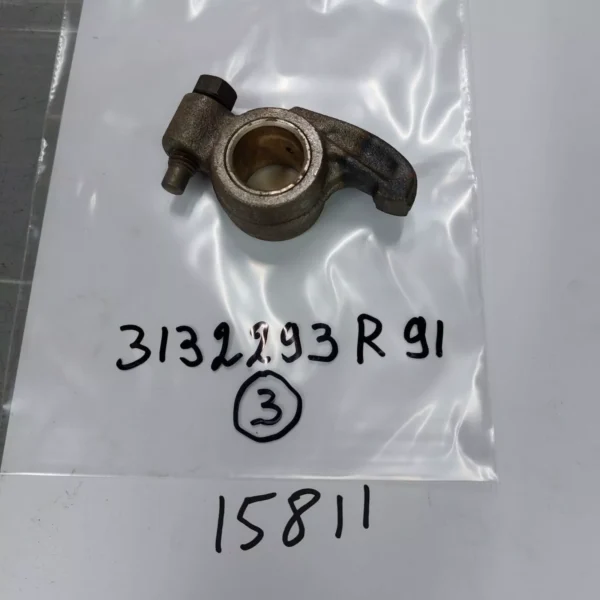 3132293R91 ARM ASSY. fit 2500, 584, 275, 375, D-310, 784,