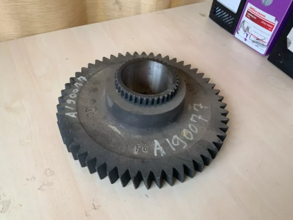 PINION A190077 A175981 fit Case 580SK, 580K, 590