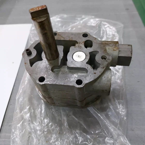 404777R92 PUMP, HYDRAULIC 1460, 95, 1480, 715, 1420