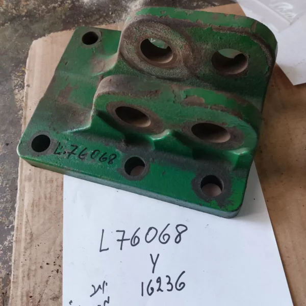 Bracket L76068 7430, 7530, 7600, 7610, 7710, 7810