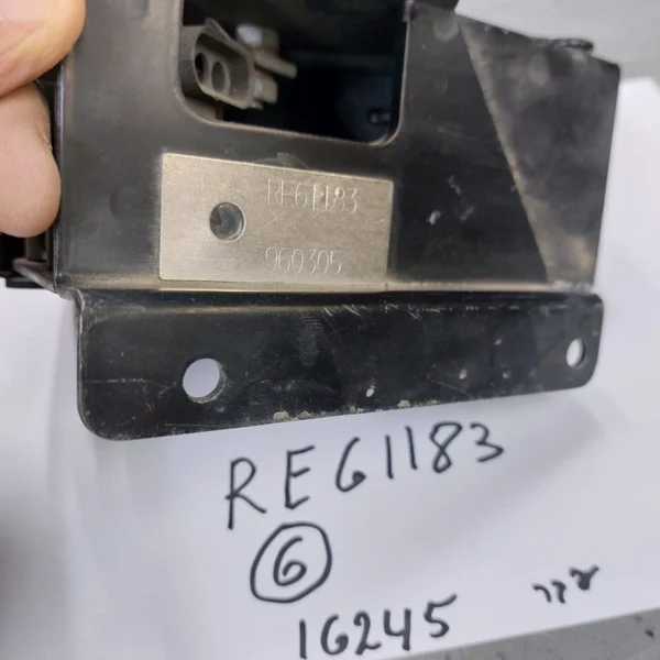 Accelerator RE61183 8100 8100T