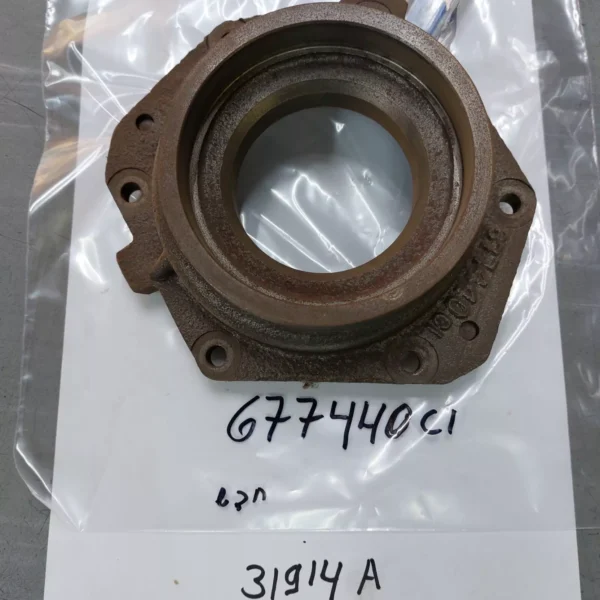 International Housing-oil Pump 677440C1