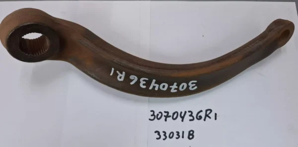 NEW NOS 3070436R1 ARM Case IH 276, 434