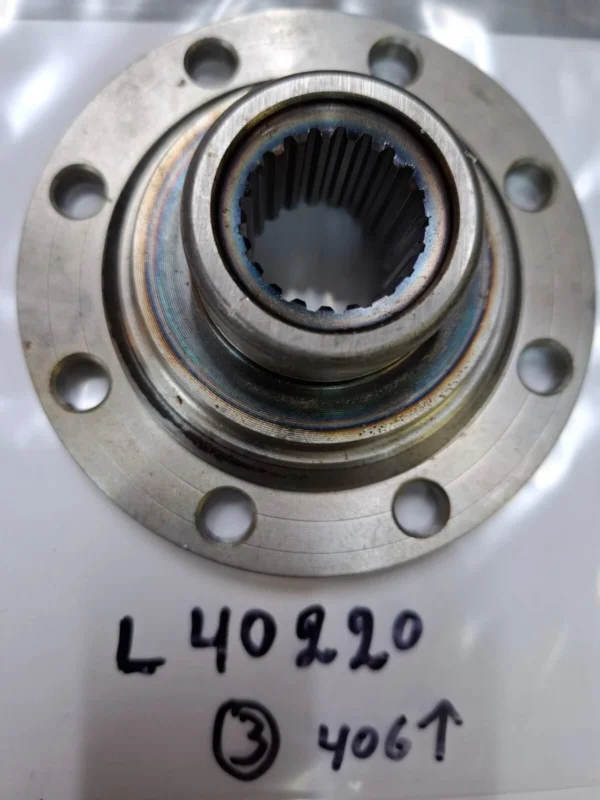 JOHN DEERE L40220 Flange 2755, 2355