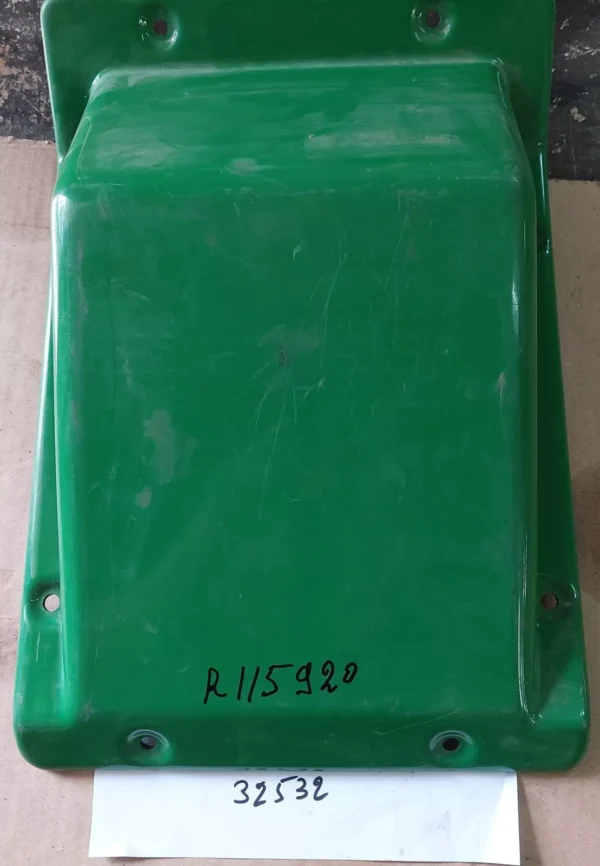 JOHN DEERE Cover R115920 7200, 7600
