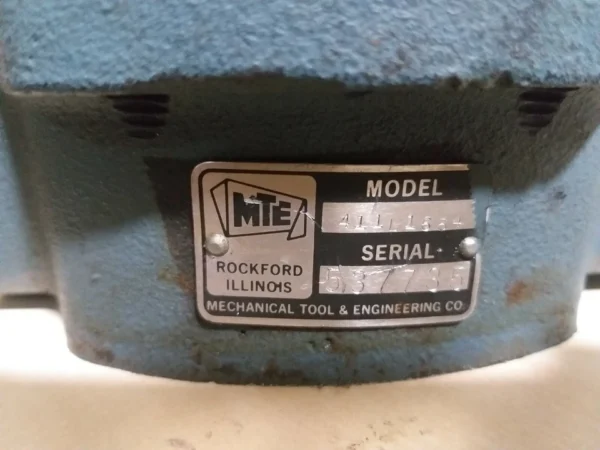 JOHN DEERE AT37846 Hydraulic Pump Deere parts 860