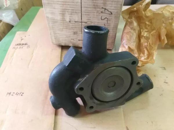 MANITOU FORKLIFT PART Manitou J564956 WATER PUMP