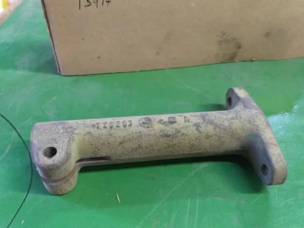 JOHN DEERE SHAFT T28263 3030, 3120, 3130, 3135
